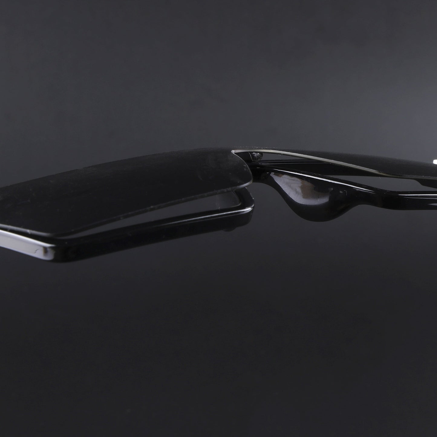 illume | Shine Black Polarized Wayfarer Sunglasses - PMG3970