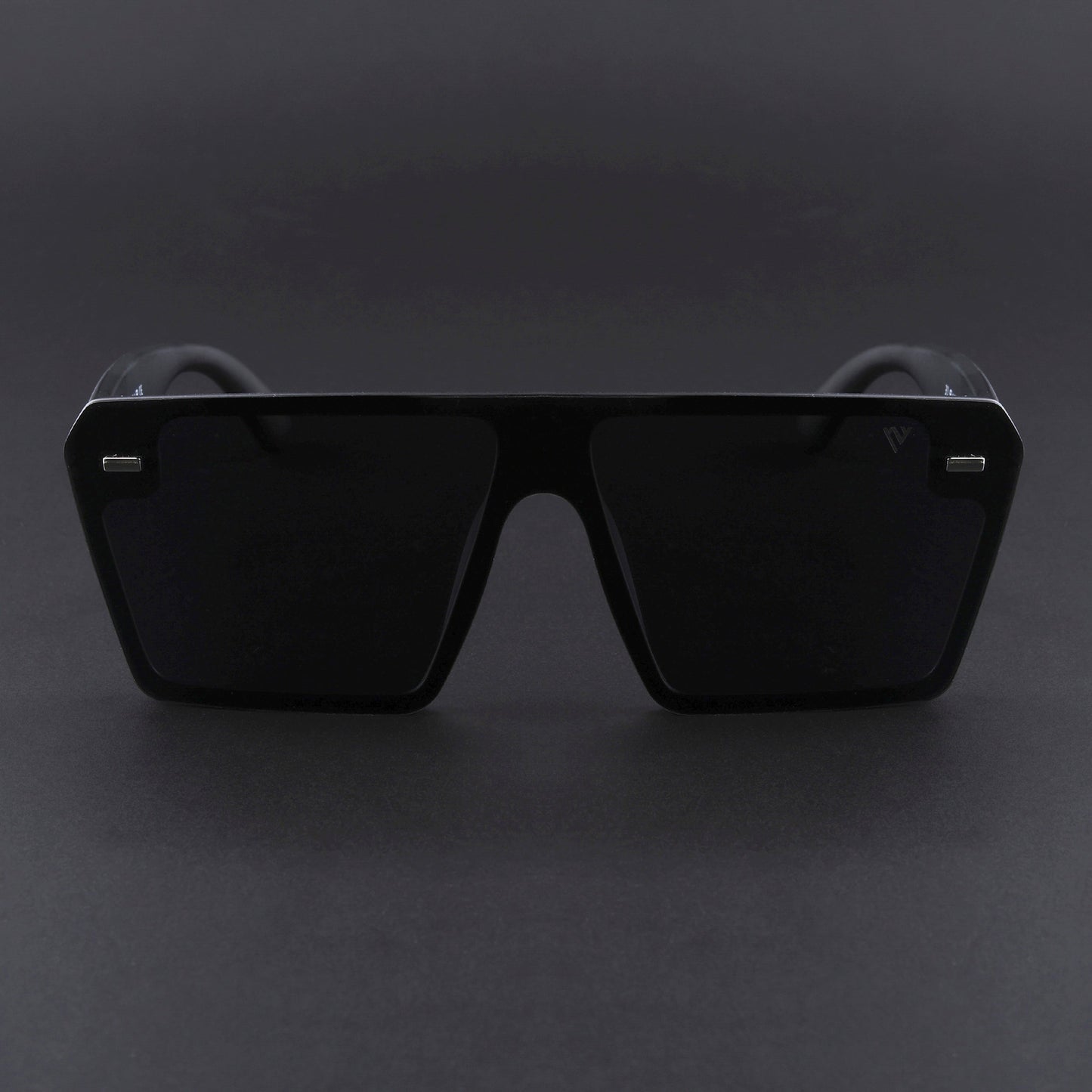 illume | Matte Black Polarized Wayfarer Sunglasses - PMG3972