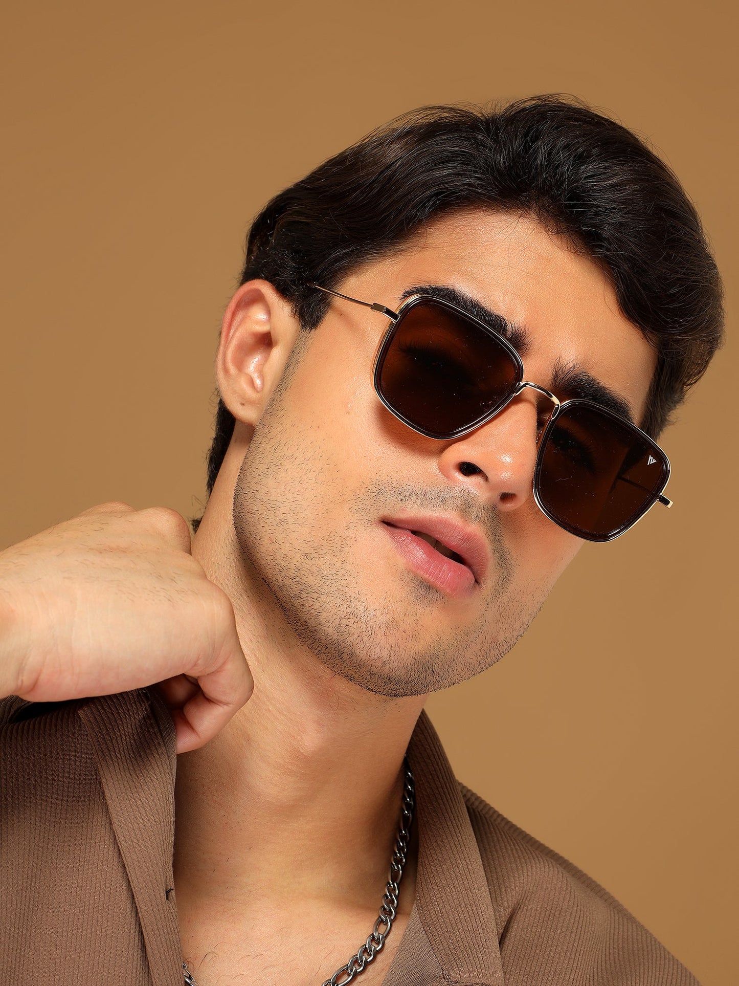 Rogue | Retro Square Brown Sunglasses MG2969