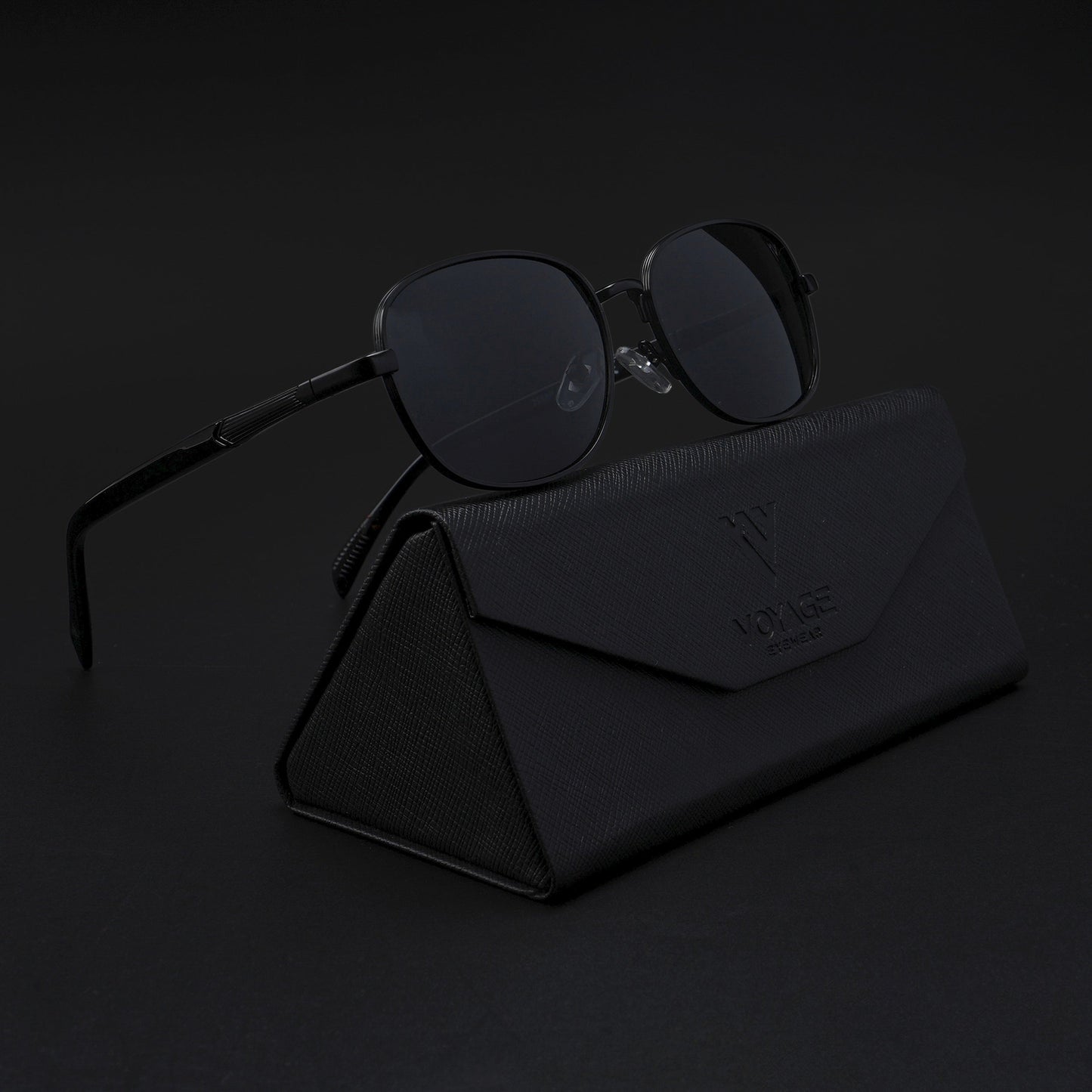 Dash | Black Polarized Unisex Sunglasses | Black Lens - PMG5847