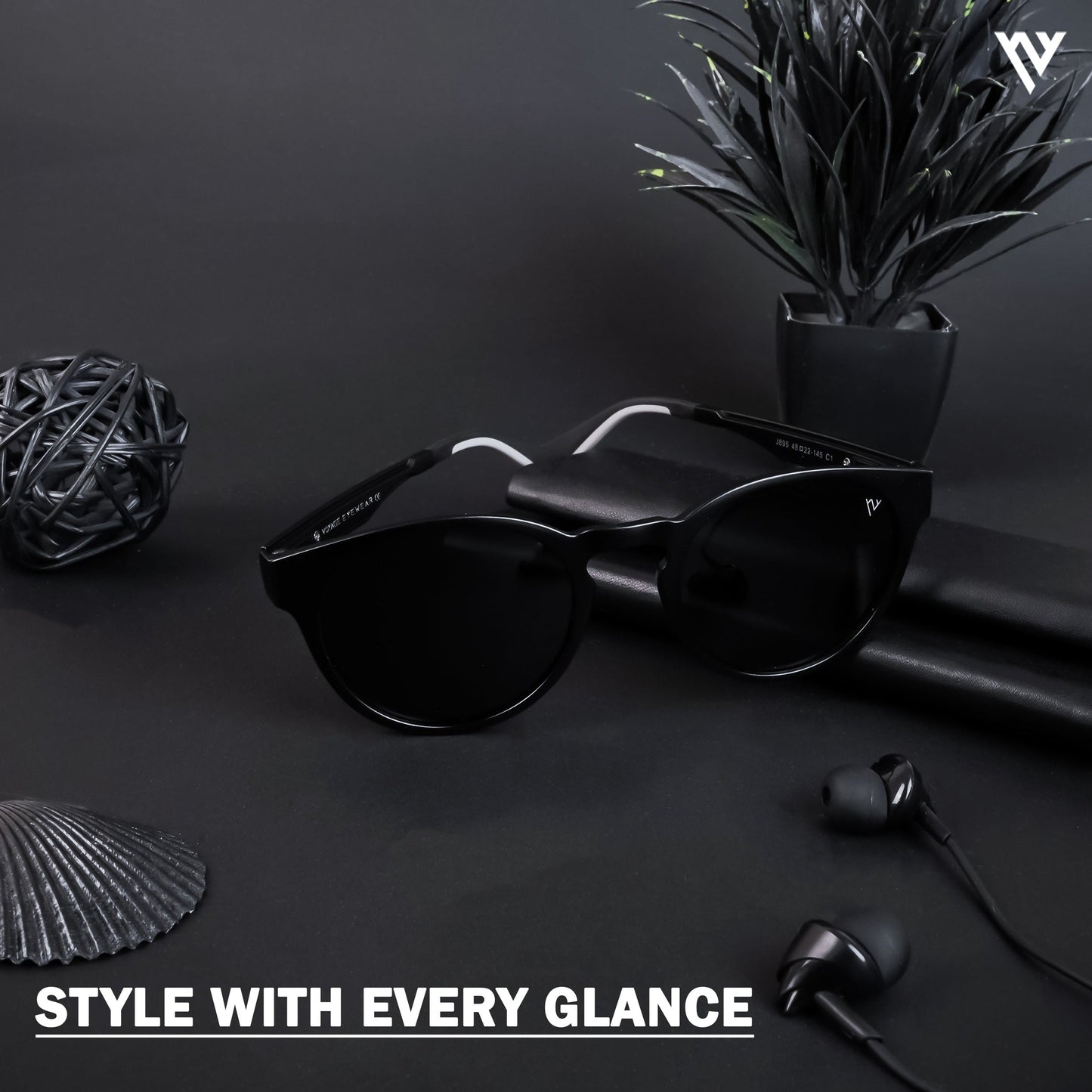 Active Matte Black Polarized Round Sunglasses - PMG4456