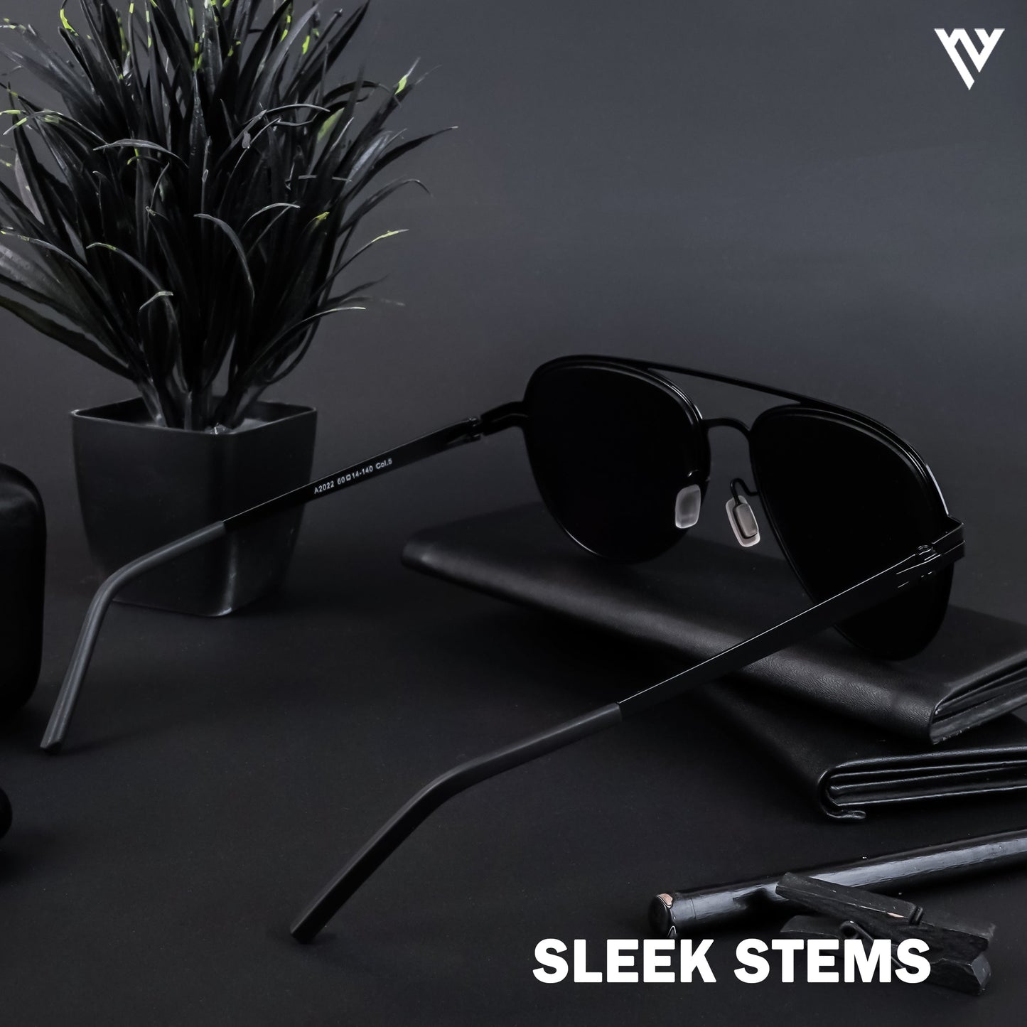 Black & Silver Polarized Aviator Sunglasses - PMG4292
