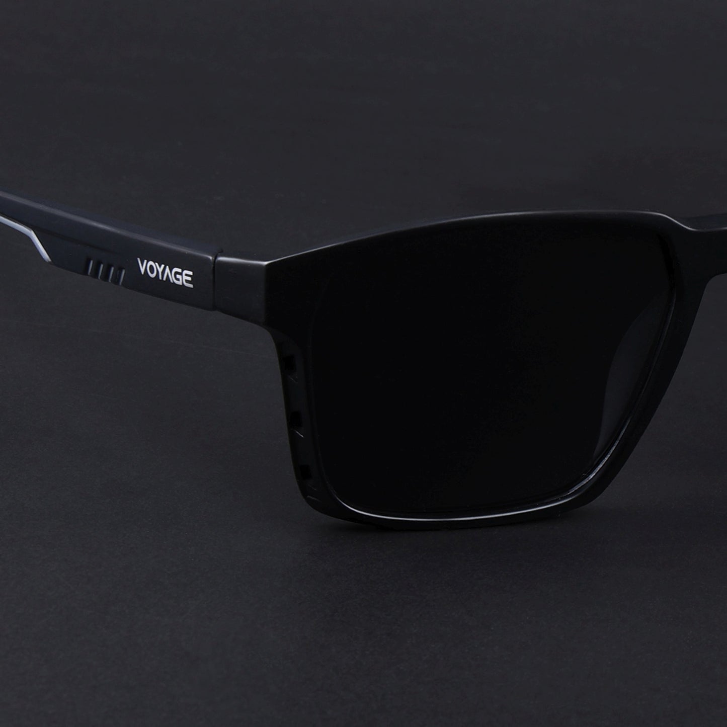 Wayfarer Polarized Sunglasses | Black Lens | Black Frame - PMG6759