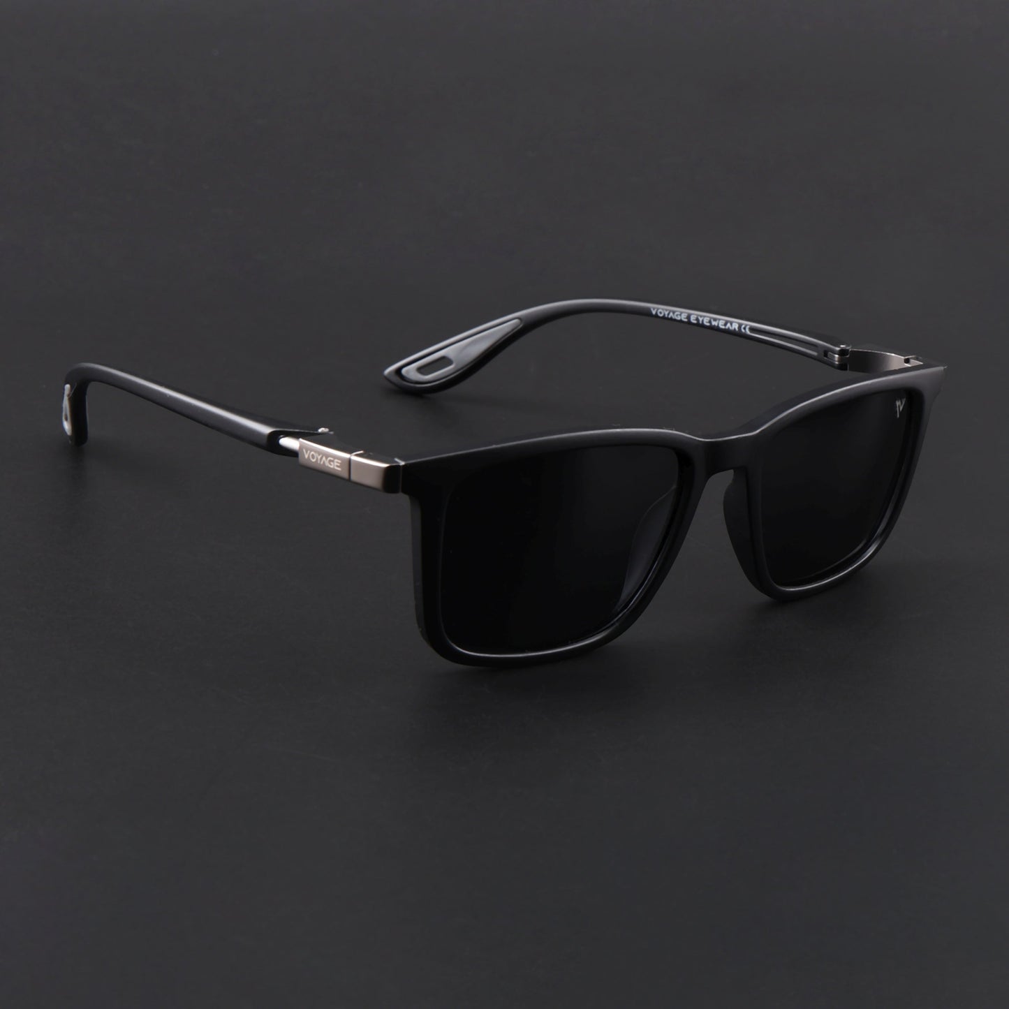 Beast | Matt Black Polarized Square Sunglasses | PMG6634