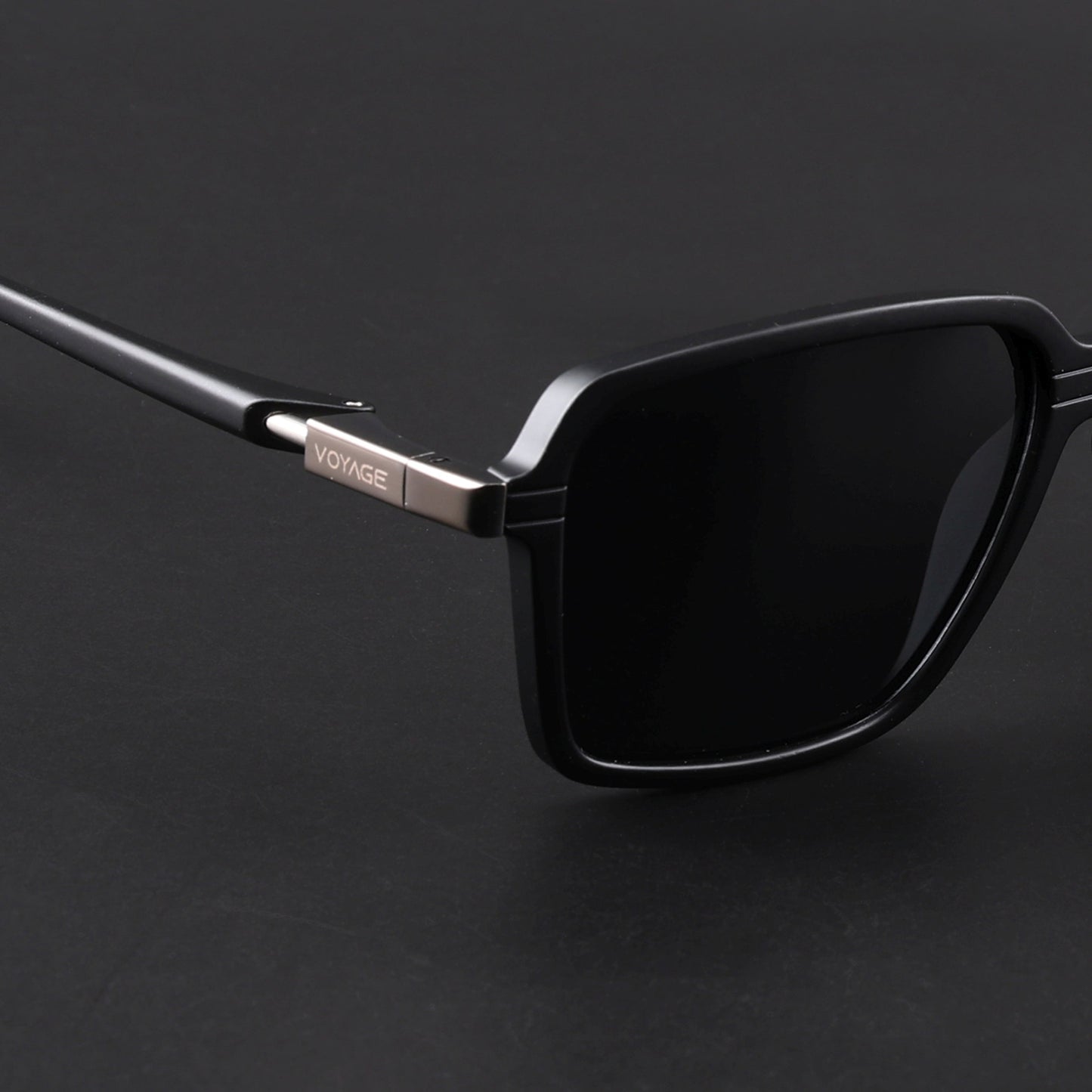 Hydra | Matt Black Polarized Square Sunglasses | PMG6654
