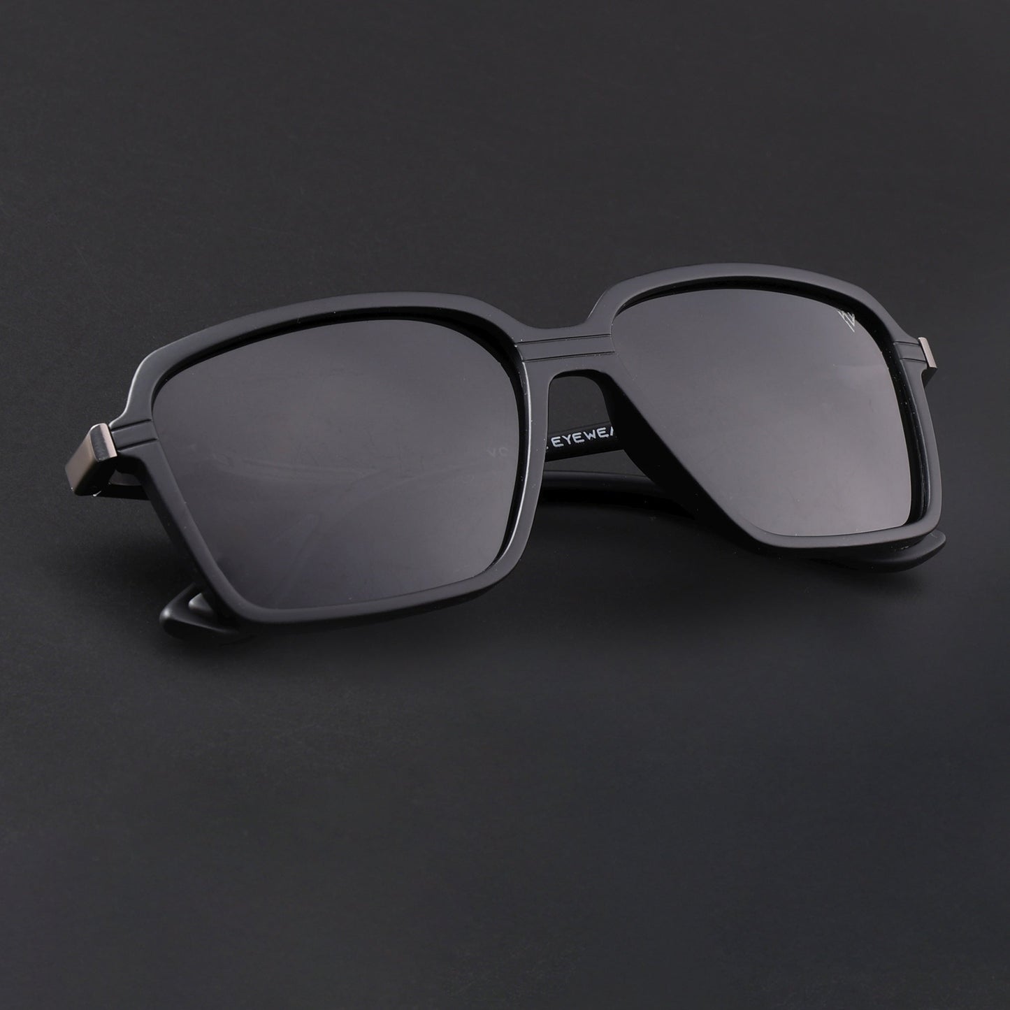 Hydra | Matt Black Polarized Square Sunglasses | PMG6654