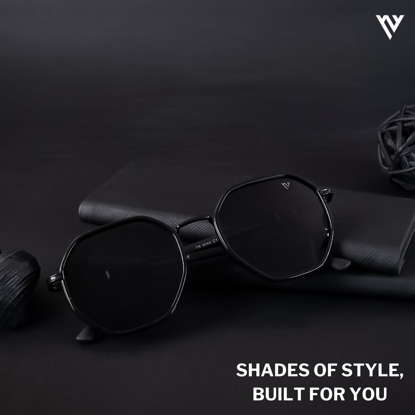 Black Polarized Geometric Sunglasses - PMG4205