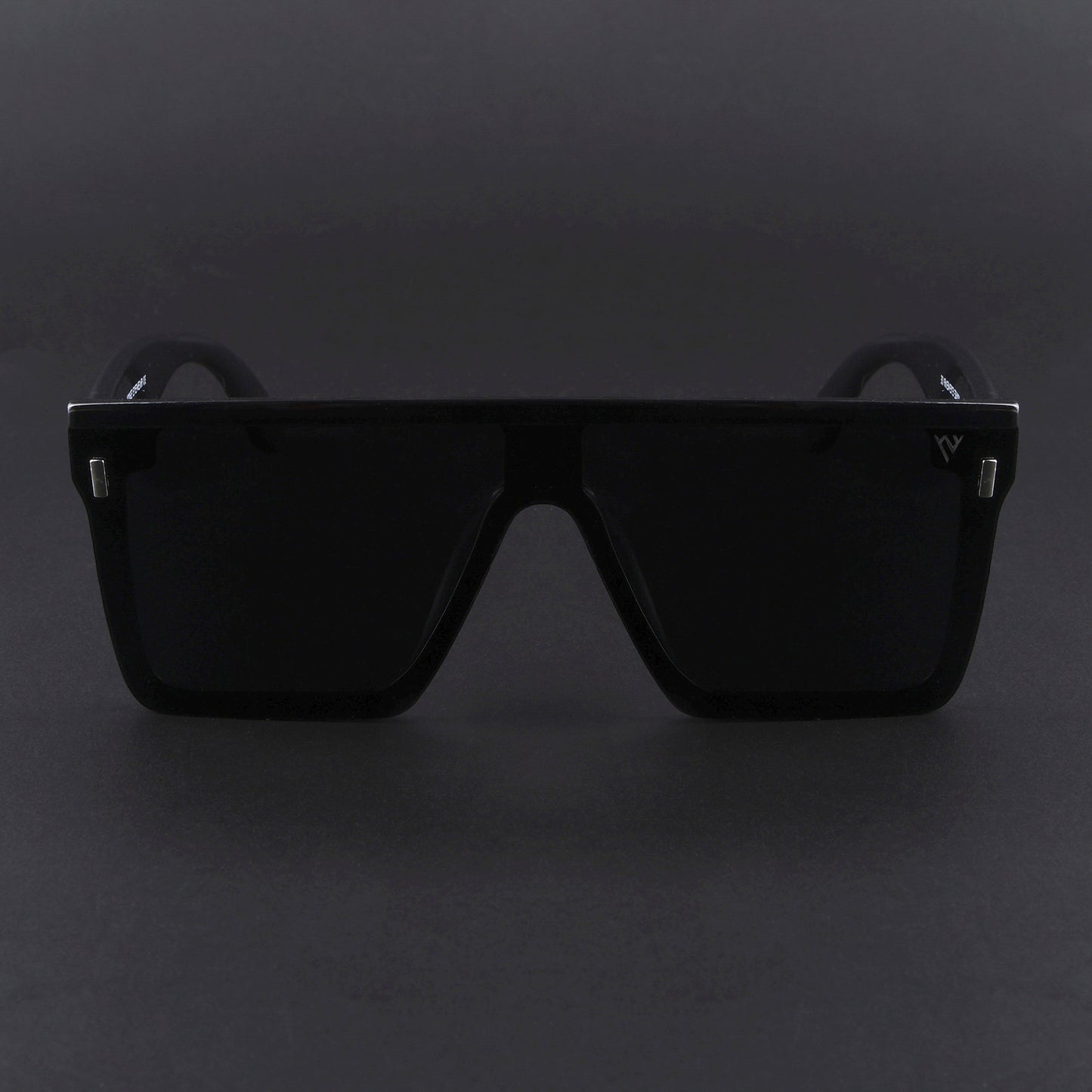 Rover | Black Polarized Wayfarer Sunglasses - PMG4574