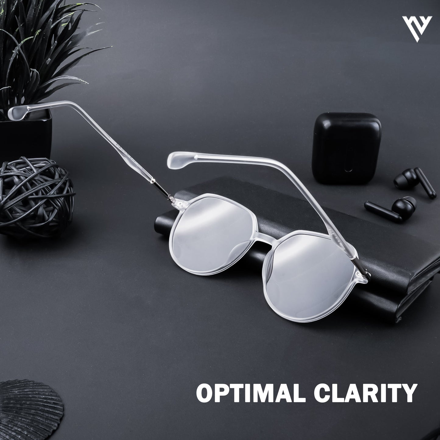 Grit | Transparent Polarized Round Sunglasses (TR8068PMG4298)